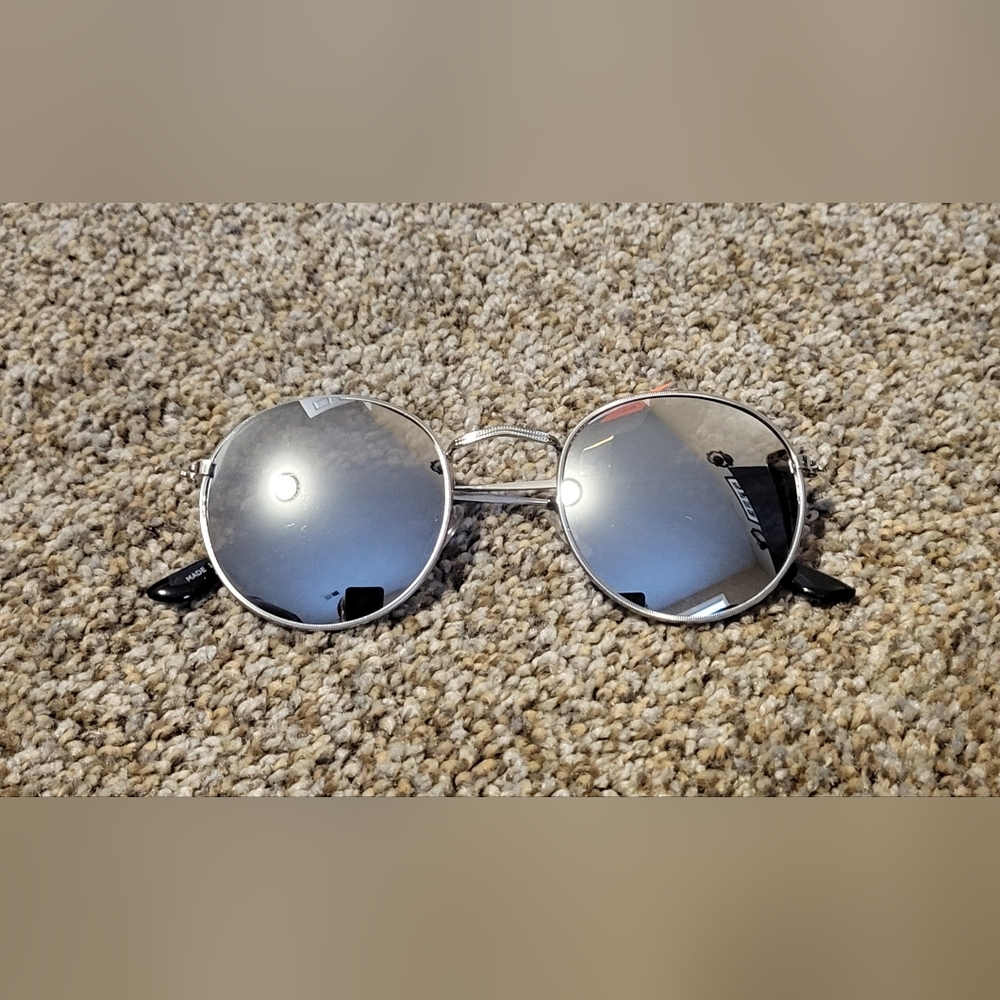Tilly's Round Silver Mirrored Sunglasses